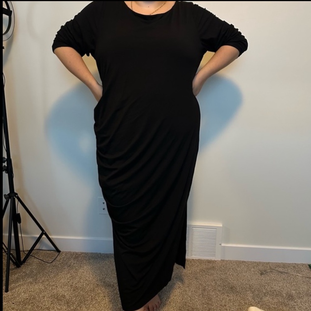 [#37] NWT Universal Standard full length black dress